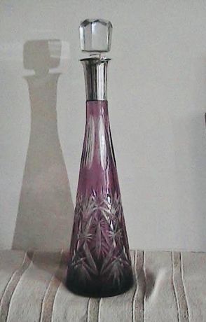 Garrafa cor purpura em crisyal double com gargalo em prata