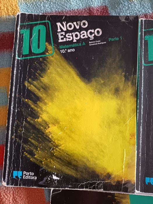 Mauais e caderno de atividades Matemática A 10.ano