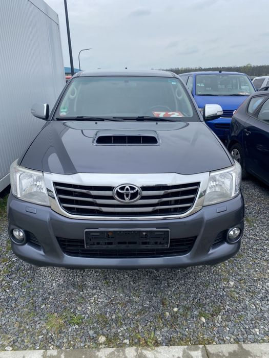 Toyota Hilux Double Cab Life 4x4