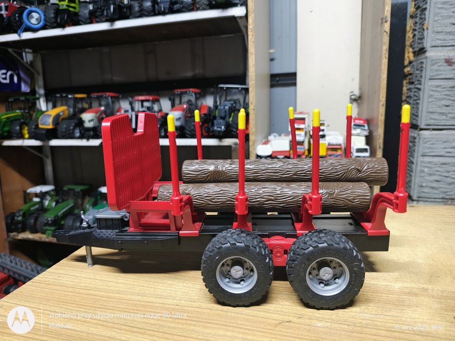 Bruder przyczepa leśna