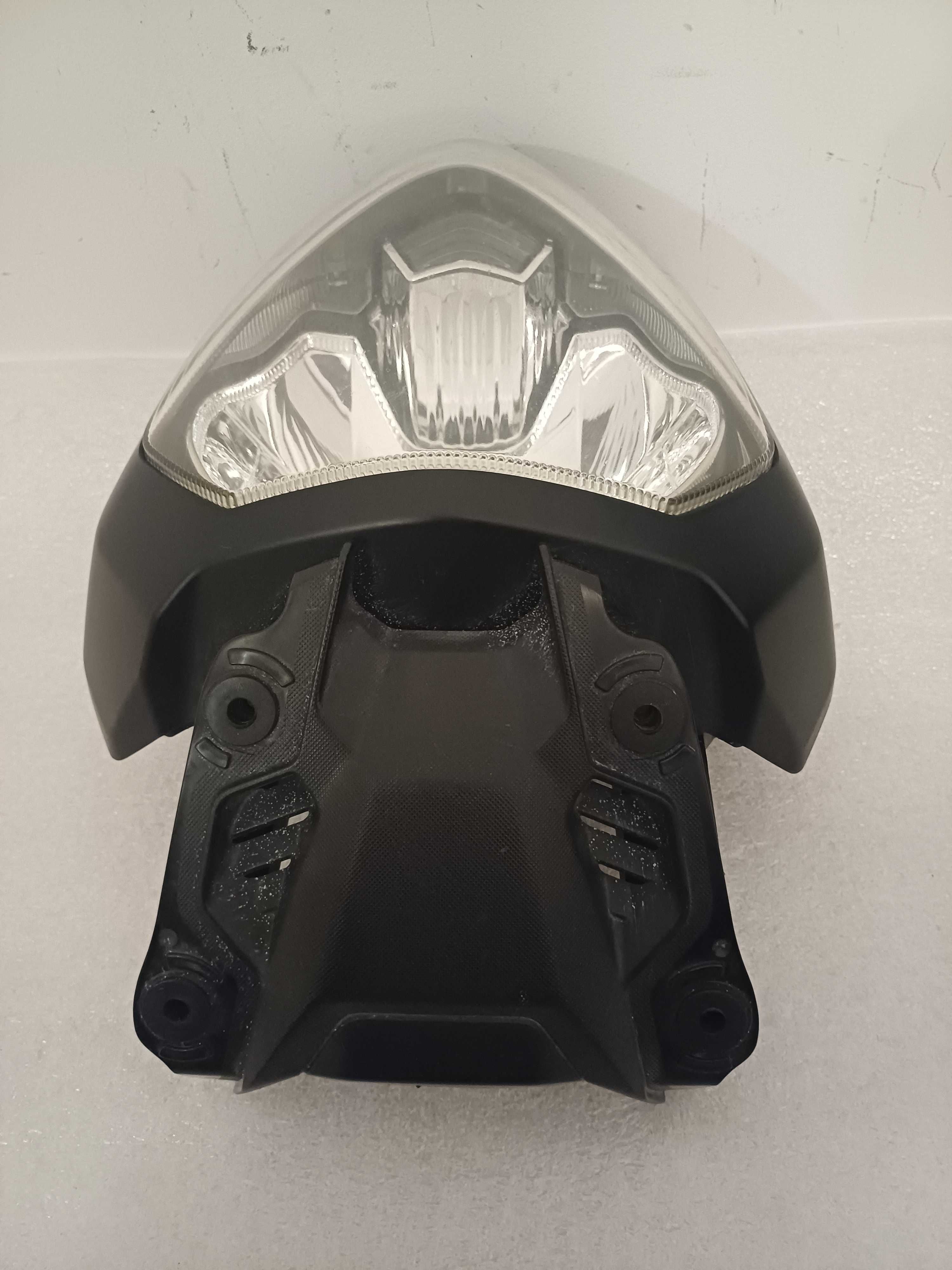 Reflektor Yamaha MT-07  lampa