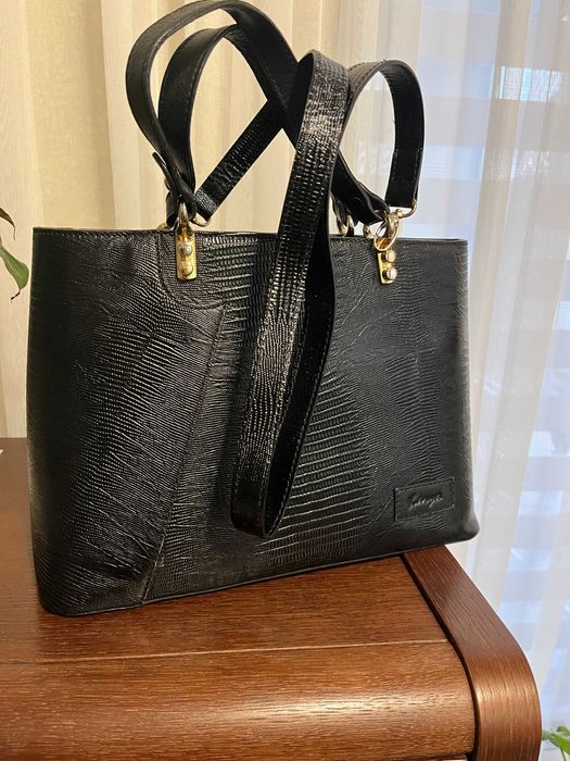 Продаю жіночу сумку Karya