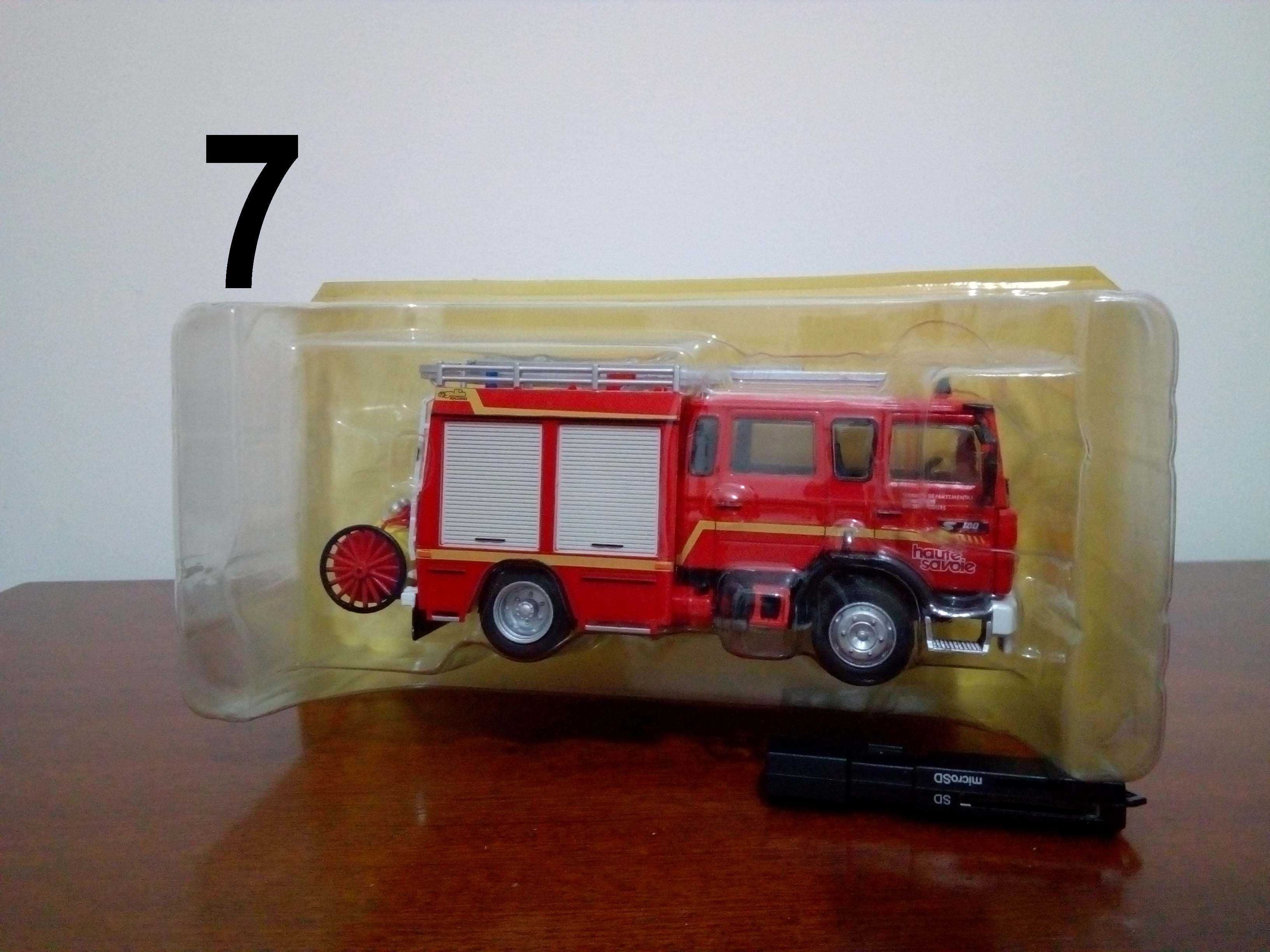 Camiões dos bombeiros em miniatura