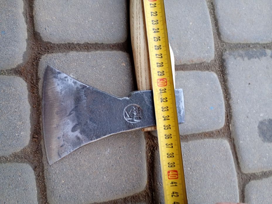 Ręcznie kuta siekiera Końskie BN 0,7