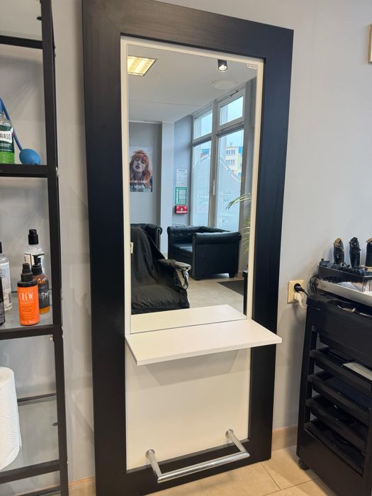 Lustro firmy Ayala do salonu fryzjerskiego