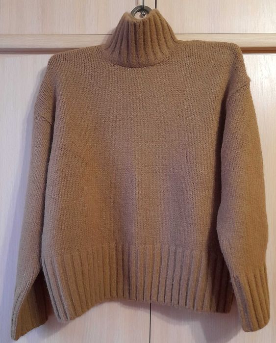 Светр від H&M р. M/L