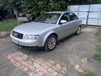 Audi  A4  2.0 газ