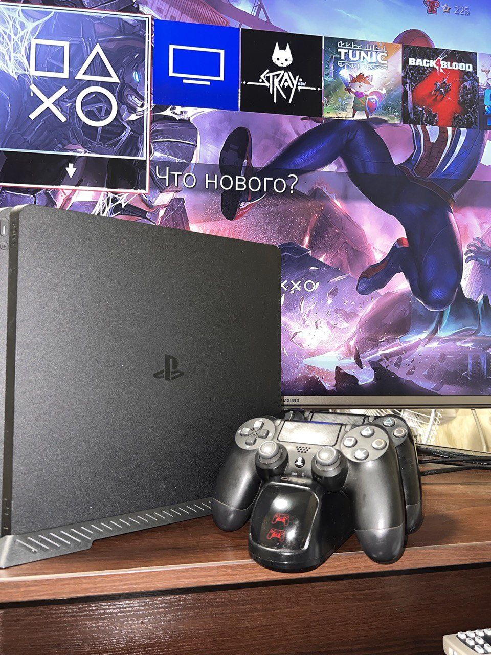 Продам Playstation 4 slim 1tb