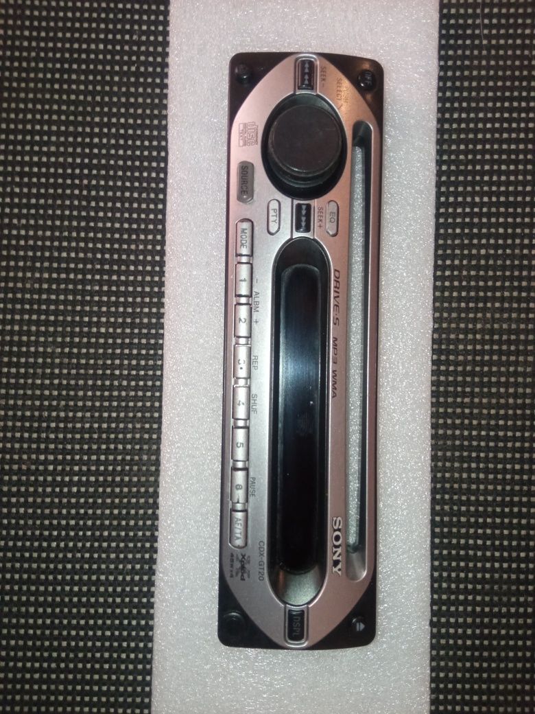 Автомагнитола Sony CDX-GT20 MP3