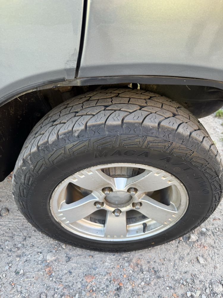 Автомобиль Chevrolet Niva