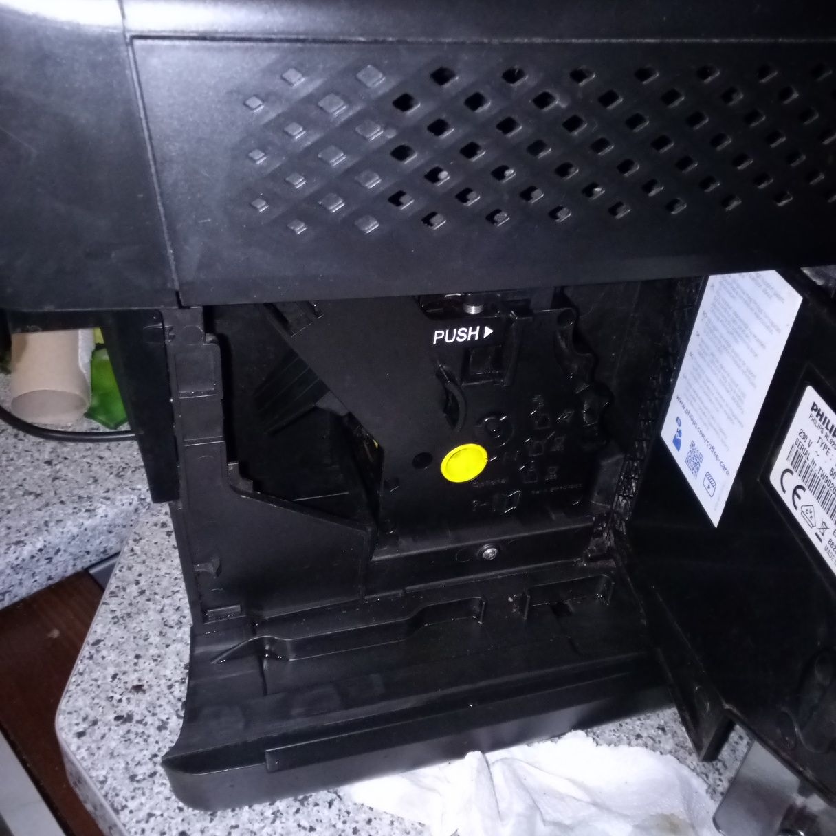 Ekspres do kawy Philips EP2231/40 – seria 2200 LatteGo