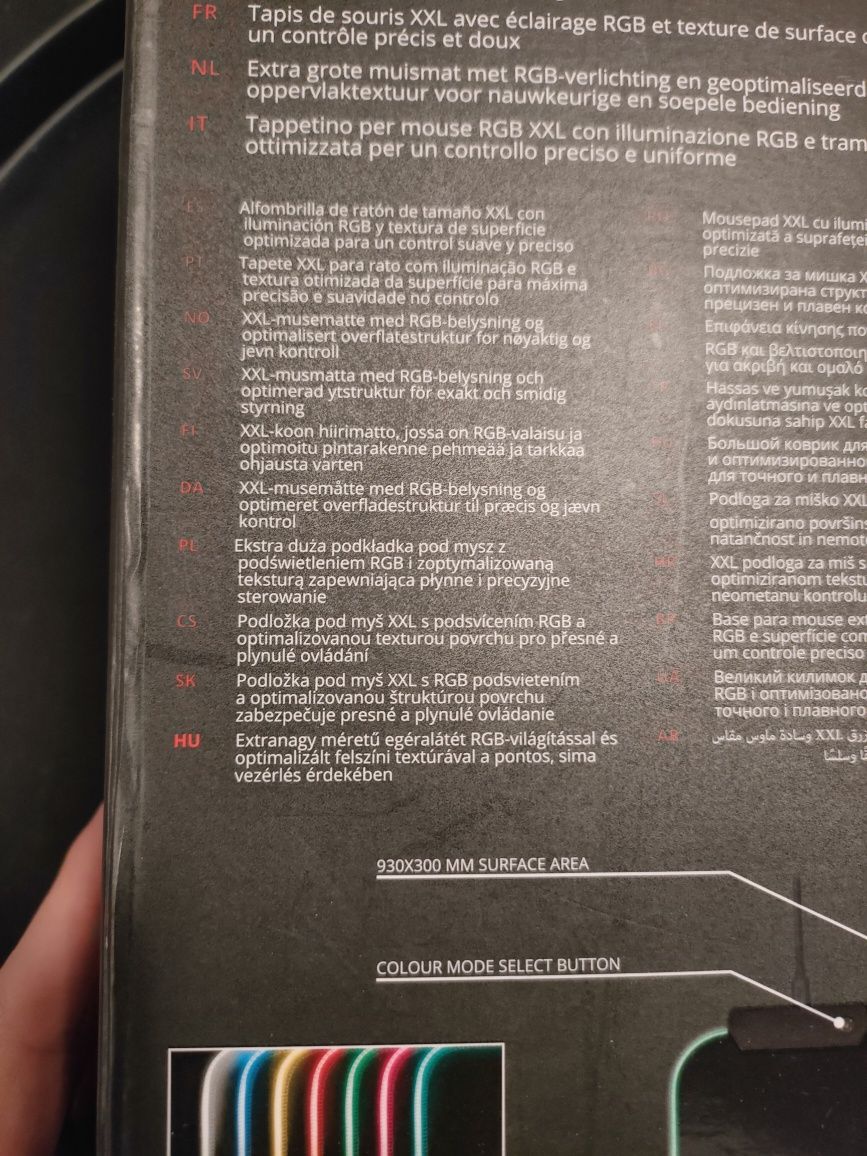 Podkładka gamingowa pod klawiaturę trust glide xxL rgb