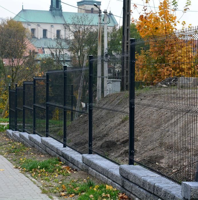 Kompletne ogrodzenie panelowe z podmurówką - 150cm wys. ocynk + kolor