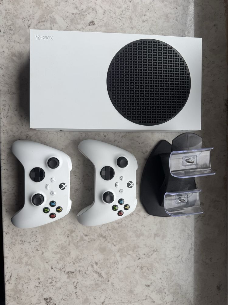 XBOX Series S 512 gb — 2 pady