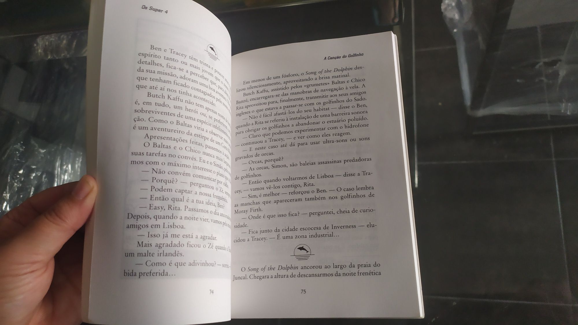 Livro os super 4 a canção do golfinho