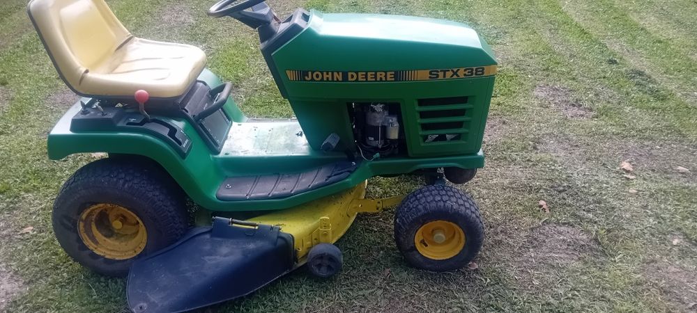 Tractor corta relva 16cv  jone dhrreeve