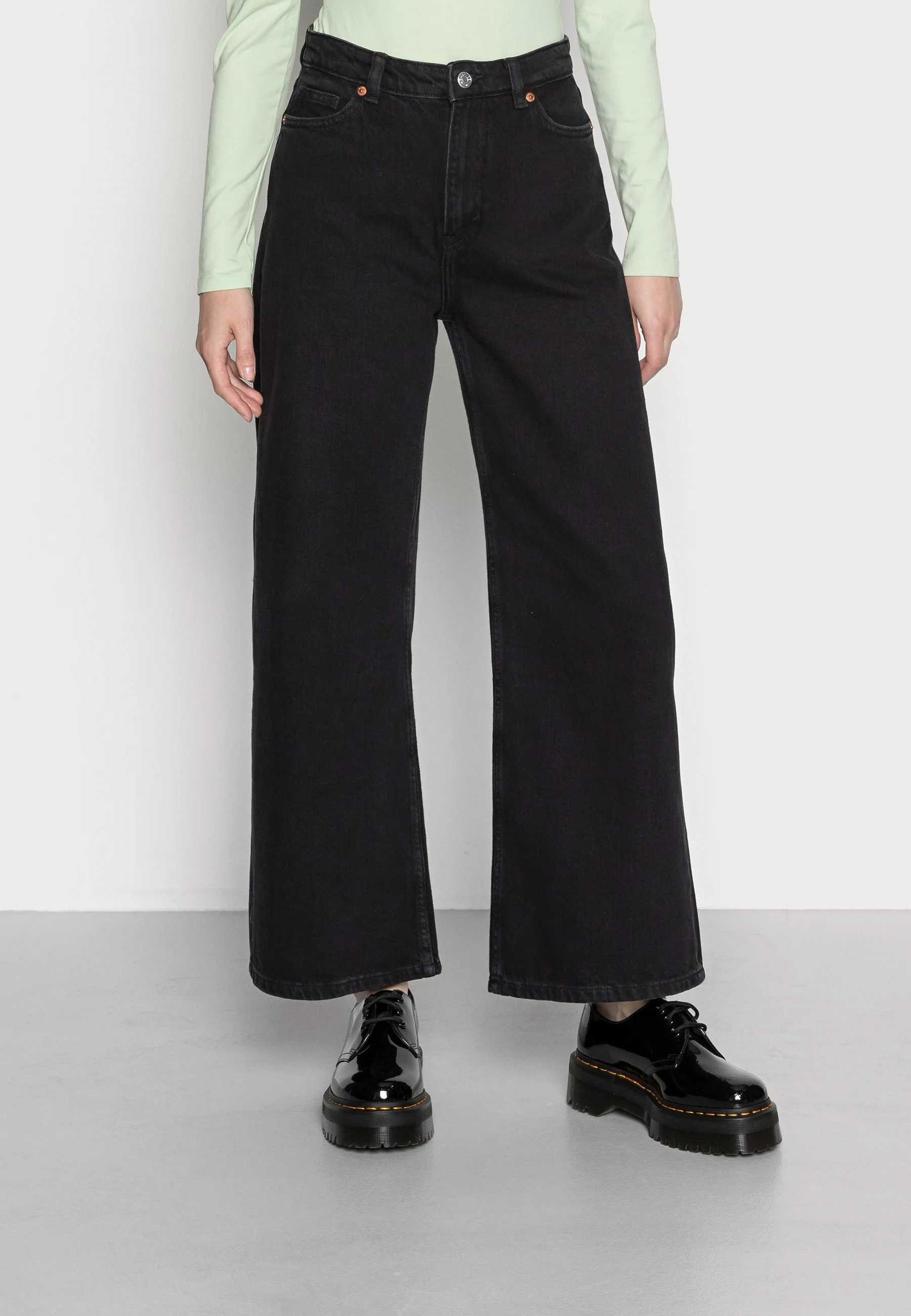 Monki - Micki Jeans Relaxed Fit / 32 z metką