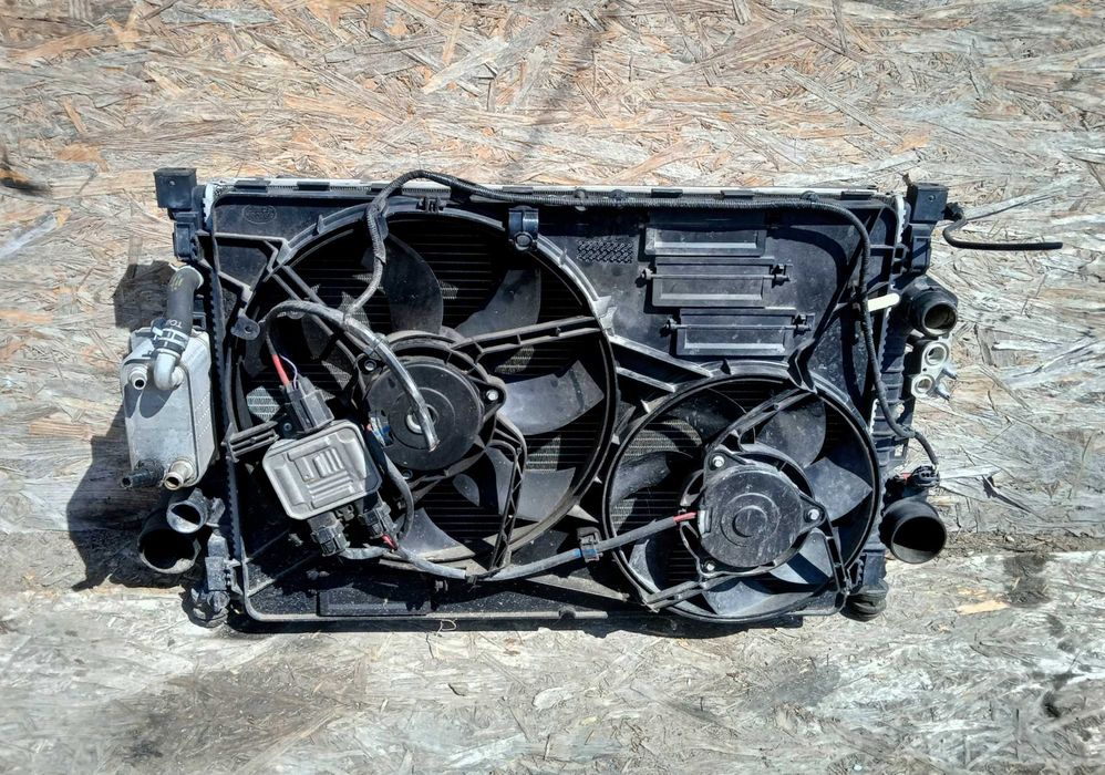 Панель передняя вентилятор, телевизор Range Rover Evoque L538 разборка