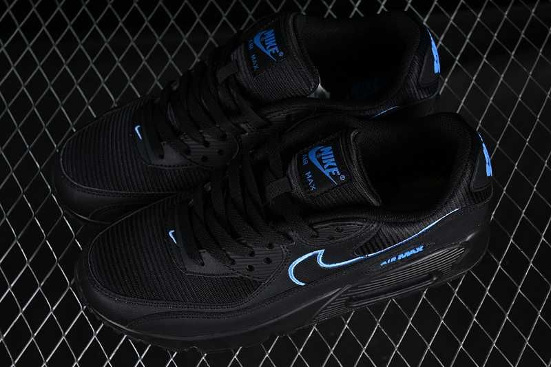 Nike Air Max 90
Black University Blue