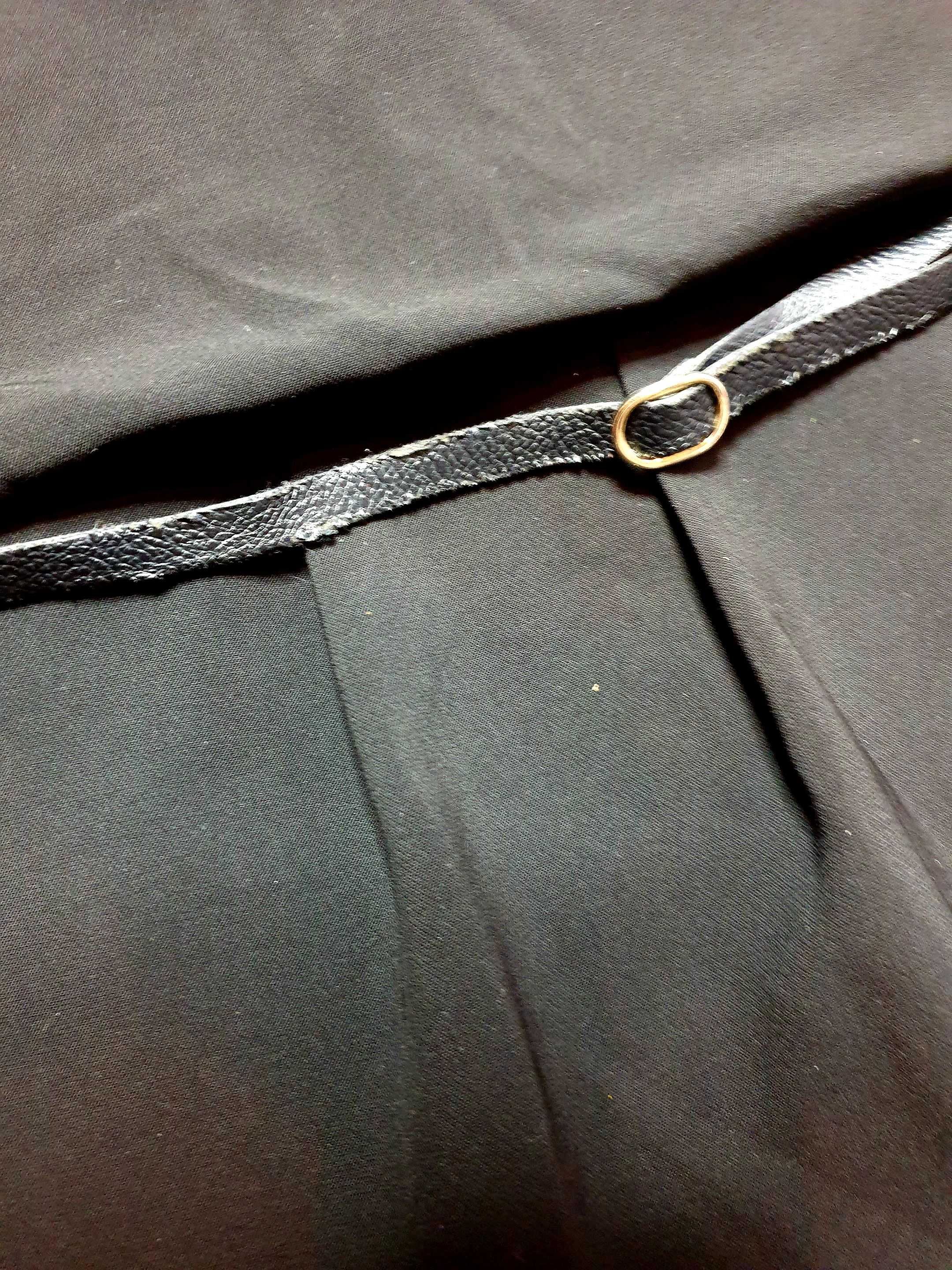 Elegancka sukienka Rinascimento