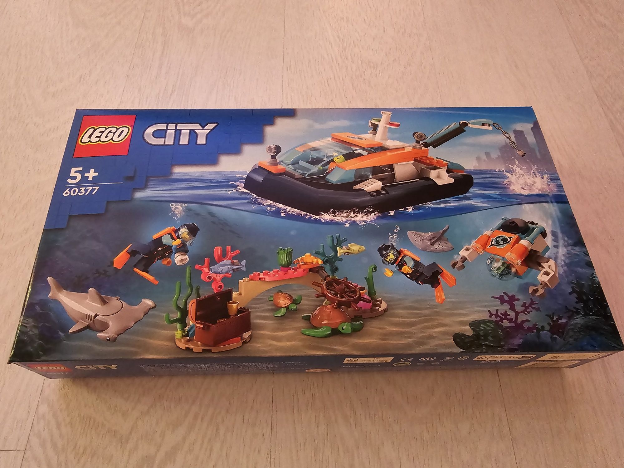 Nowe LEGO City 60377 Łódź do nurkowania badacza