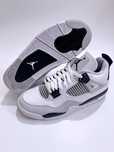 TBTSM^\Nowebuty kolia Jordan4 Retro | Ładny naszyjnik.44.5