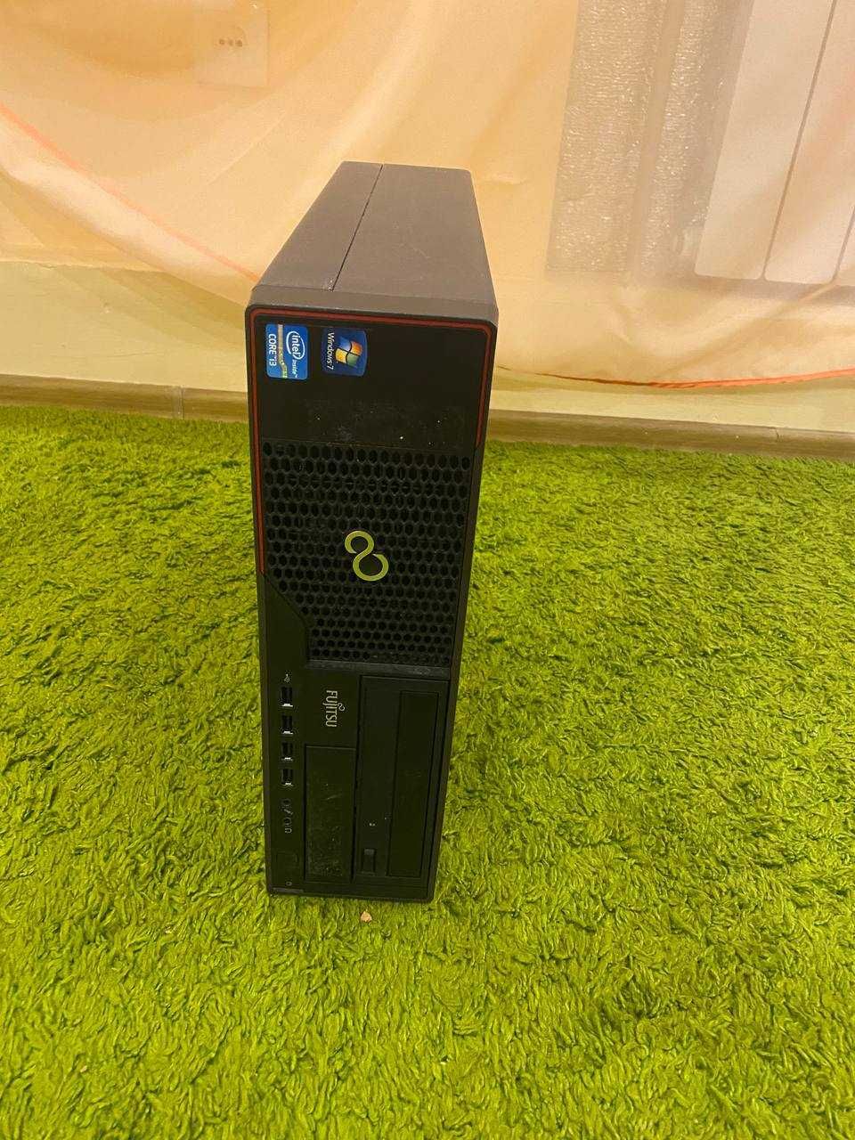 Комп'ютер Fujitsu Esprimo