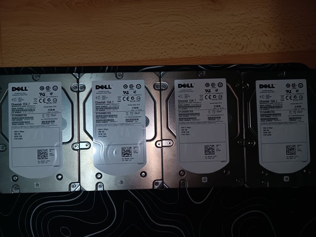 HDDs SAS 1x600gb 4x450gb 1x500gb