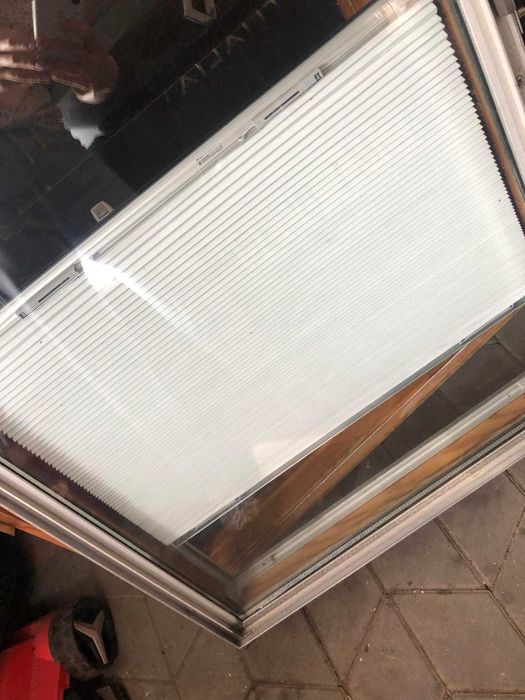 VELUX Energooszczędna roleta zaciemniająca plisowana