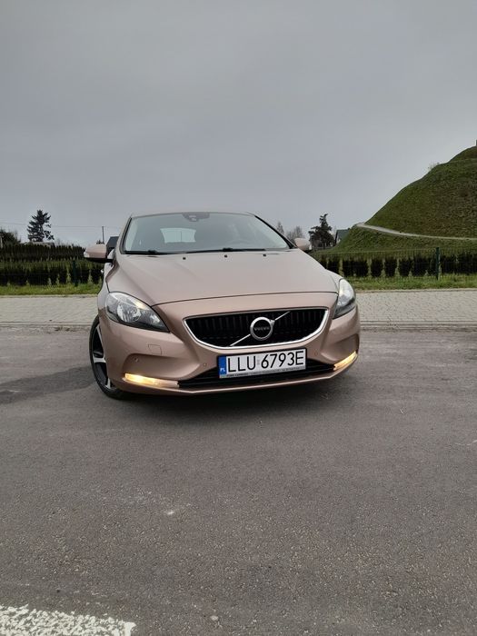 Sprzedam volvo v40 stan perfekcyjny