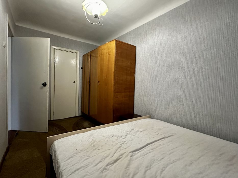 Двокімнатна на Степана Бандери