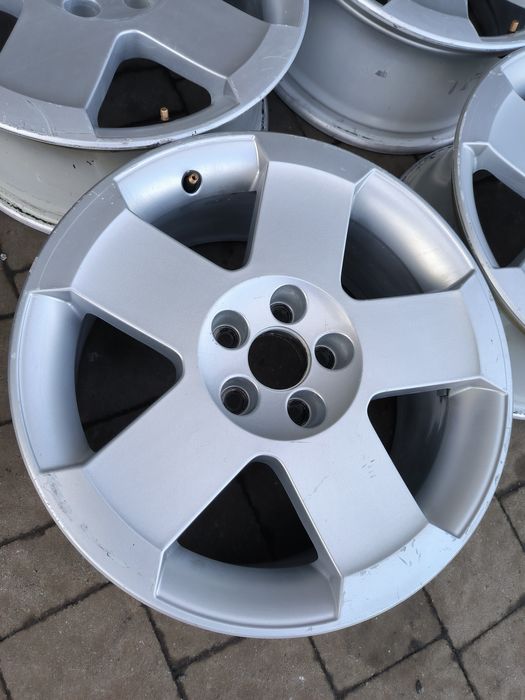Диски Intra оригінал Opel r17 5x110 Opel Jeep
