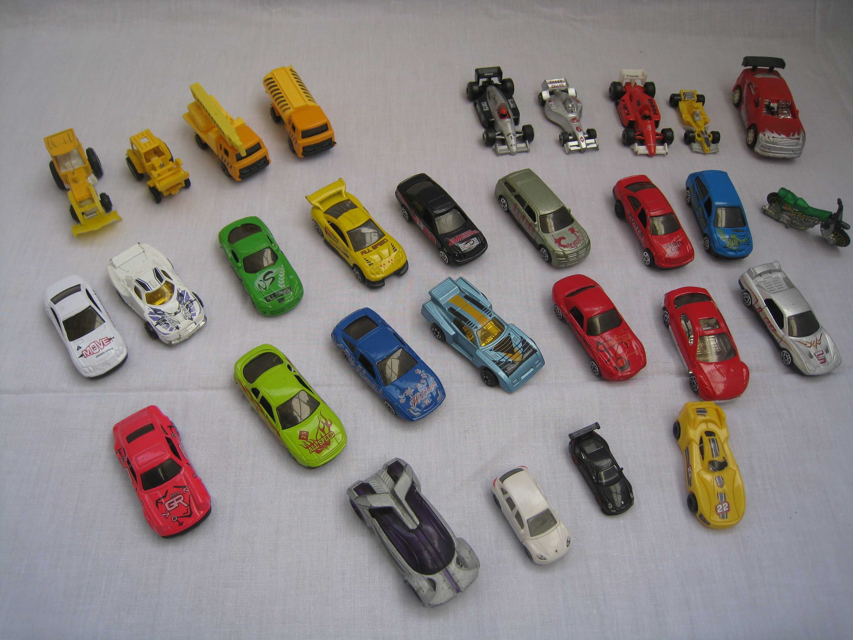 Carros em miniatura