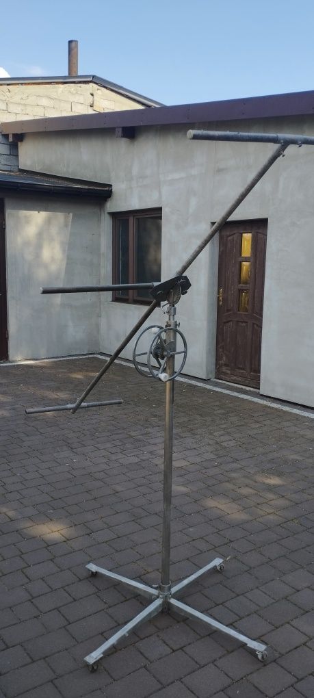 Podnośnik do karton gipsu