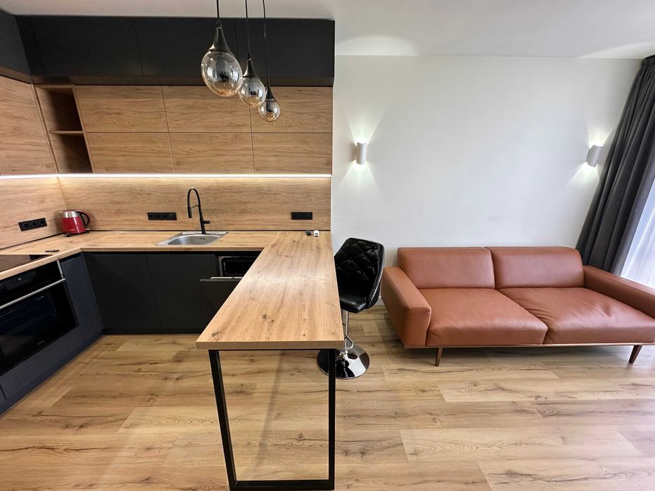 Оренда. ЖК Seven(Севен). Дніпровська наб. 18А (будинок з генератором)