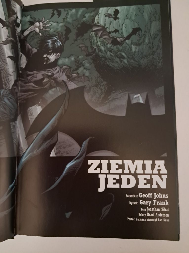 Komiks  Batman Ziemia jeden tom1