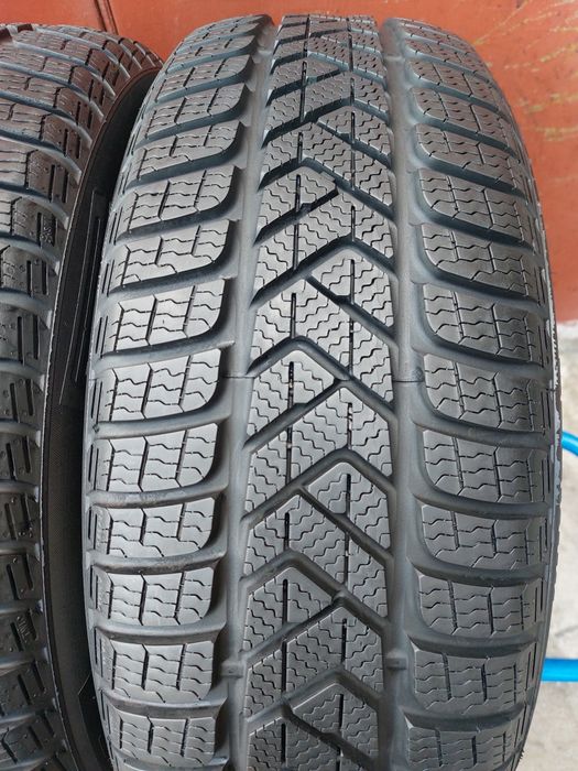 205/55/17 R17 Pirelli Sottozero 3 4шт ціна за 1шт зима шини