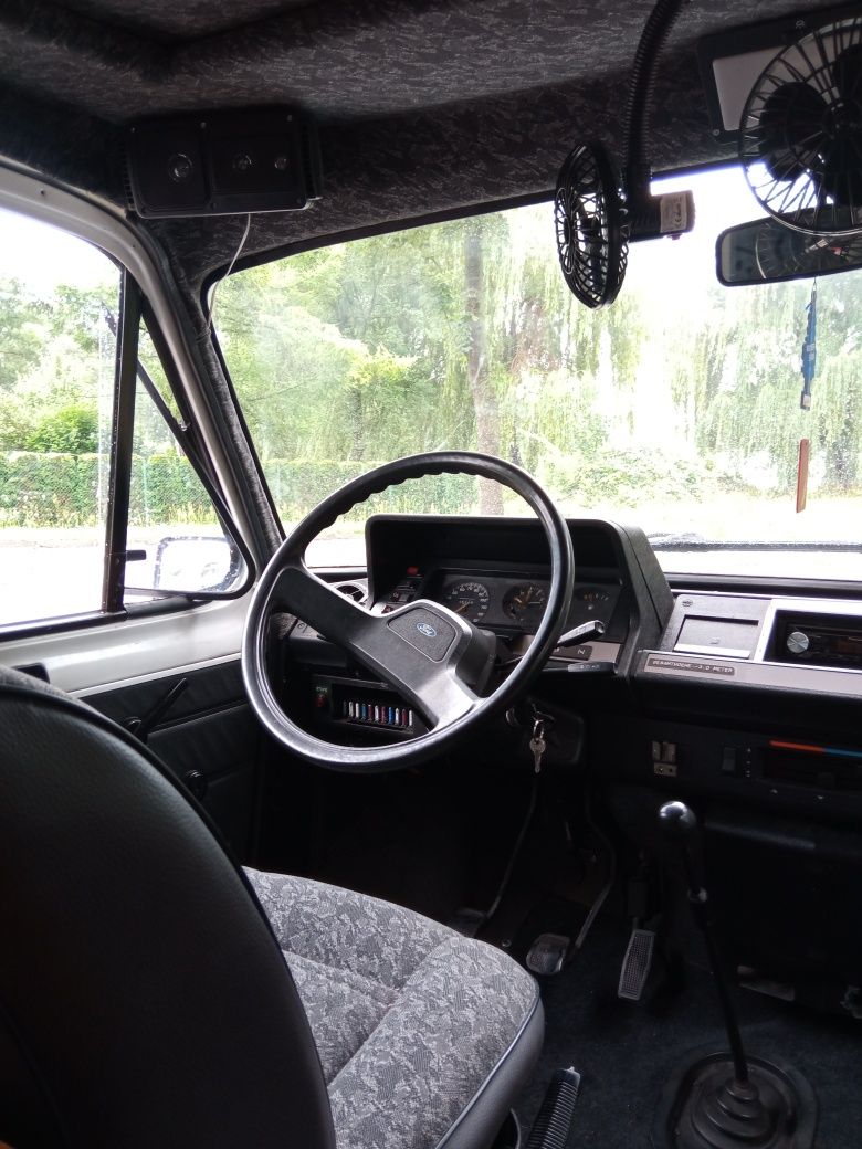 Kamper Ford Transit Pilote