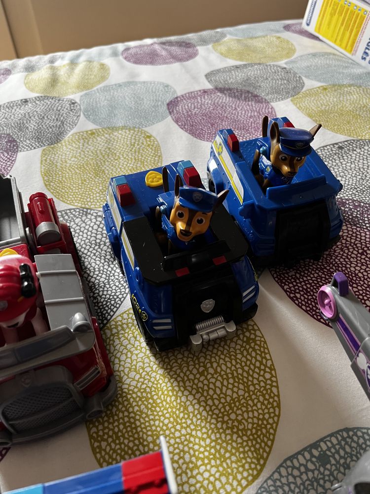 Conjunto 9 carros e figurinhas patrulha pata