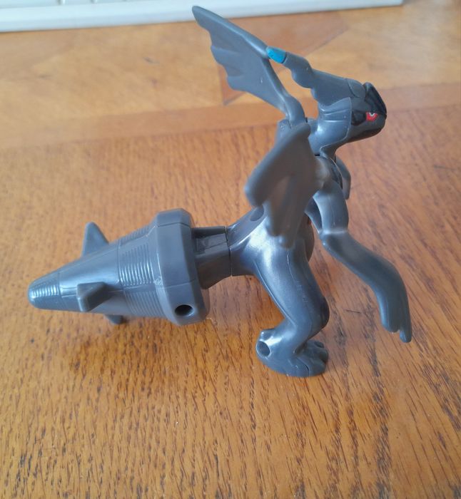 Покемон Зекром, іграшка.