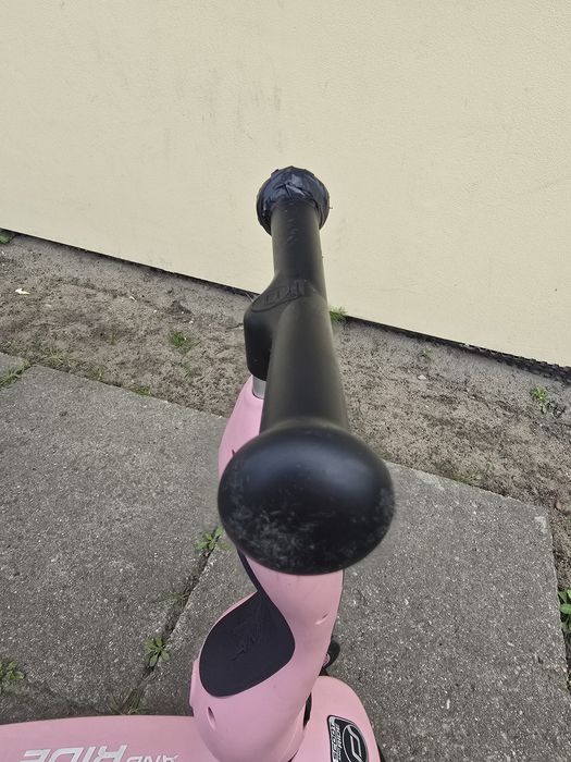 Hulajnoga różowa Scoot and ride oryginalna używana