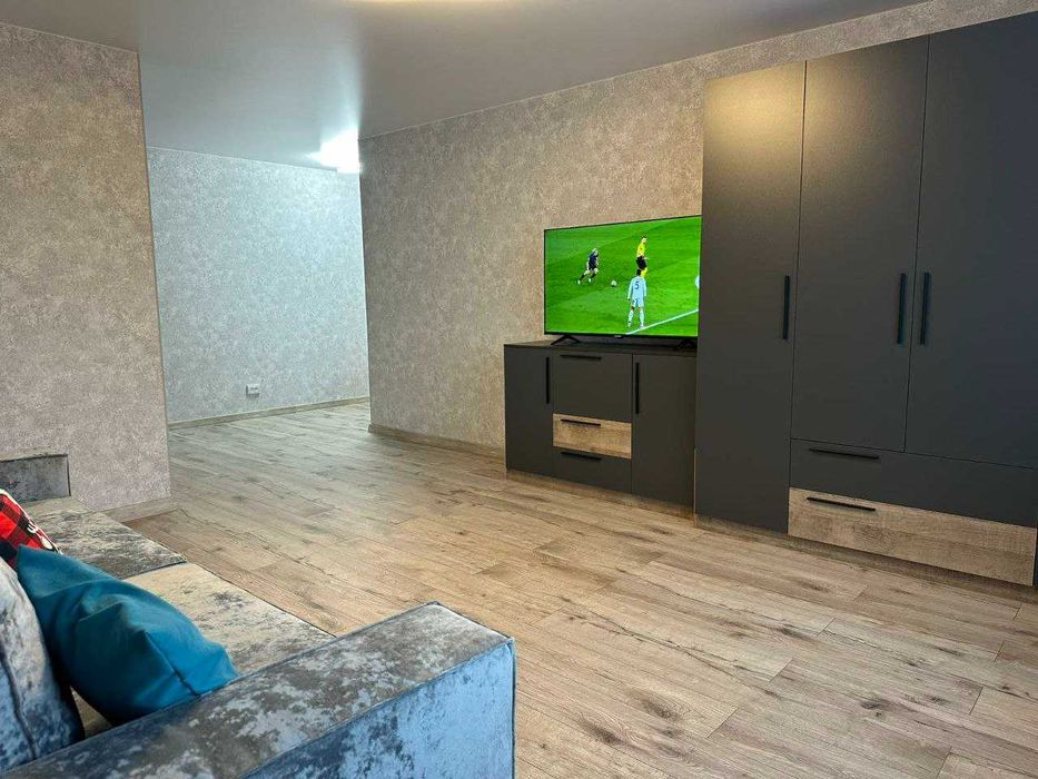 Терміново здам 1-ку в новобудові в центрі