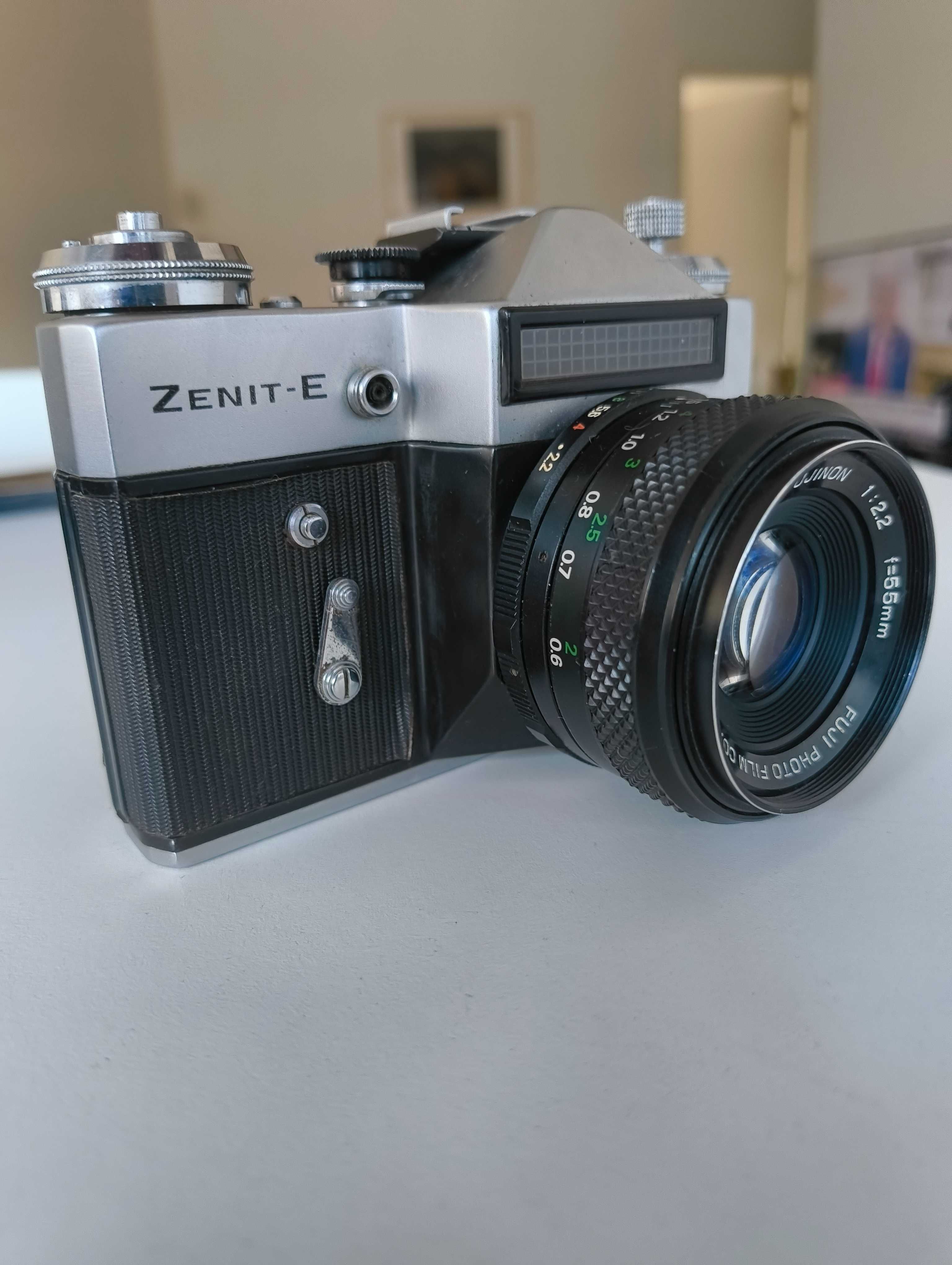 Zenit-E (Made in USSR) + Lente Fujinon 55mm f/2.2 + Estojo Original