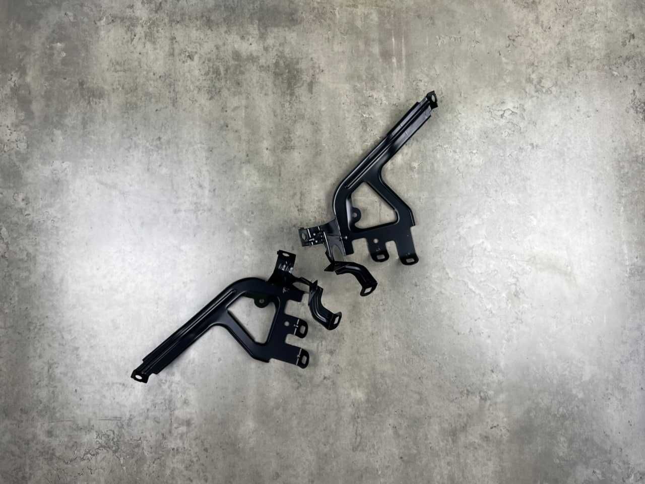 Кронштейн переднього крила BMW 5 (F10/F11) 41357207210 / 41357207209