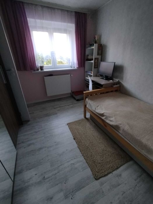Pół bliźniaka w centrum Janowic Wielkich