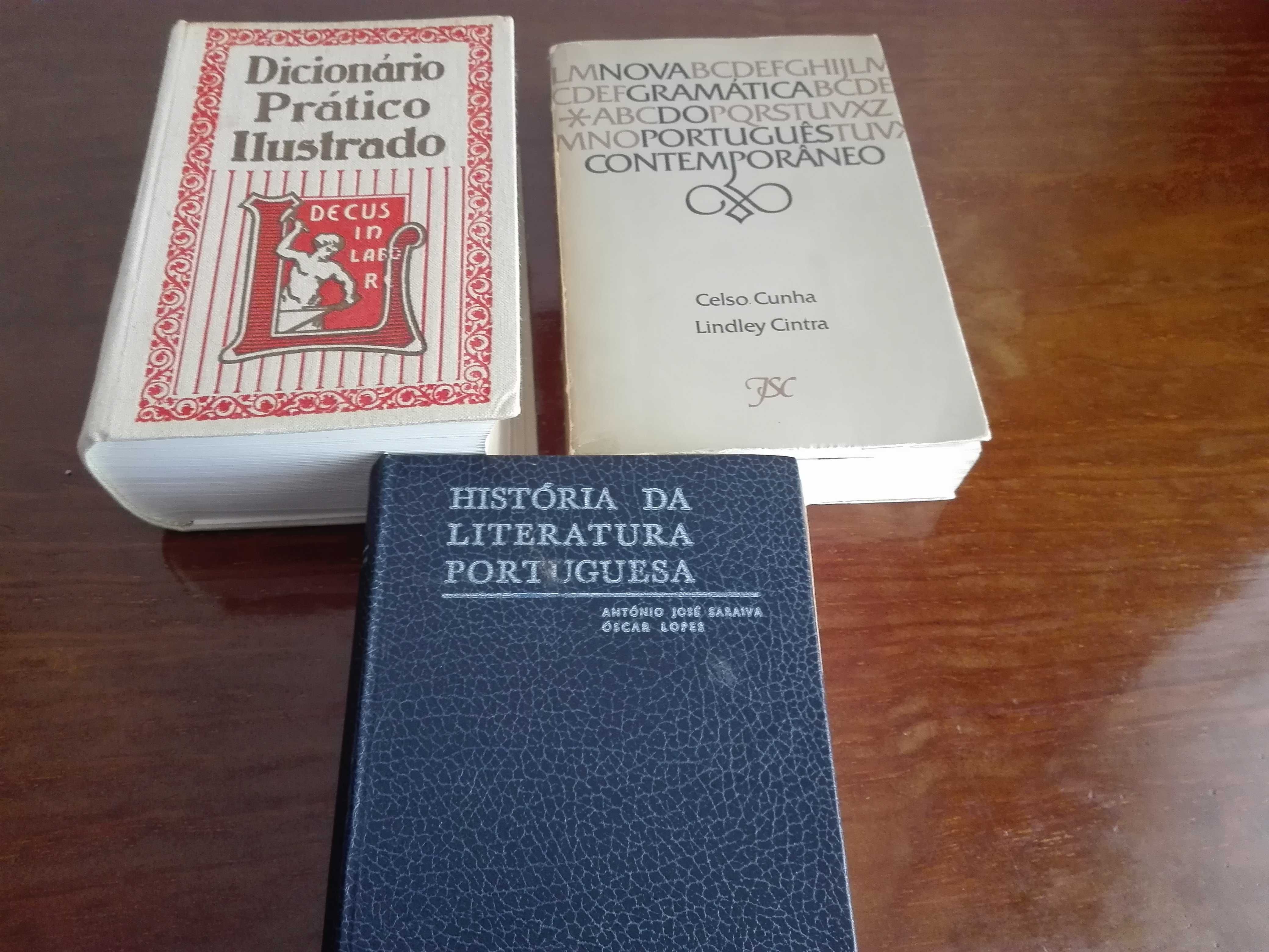 Gramáticas e dicionários antigos