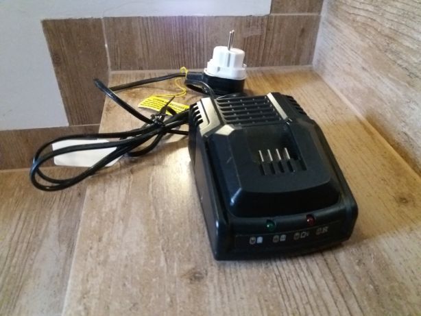 Ładowarka Akumulatorów 18V ERBAUER TITAN WORX JCB + przejsciowka