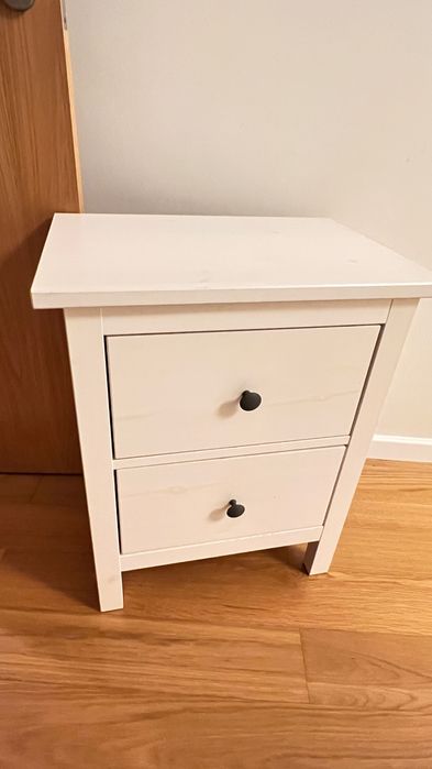 HEMNES Mesa Cabeceira