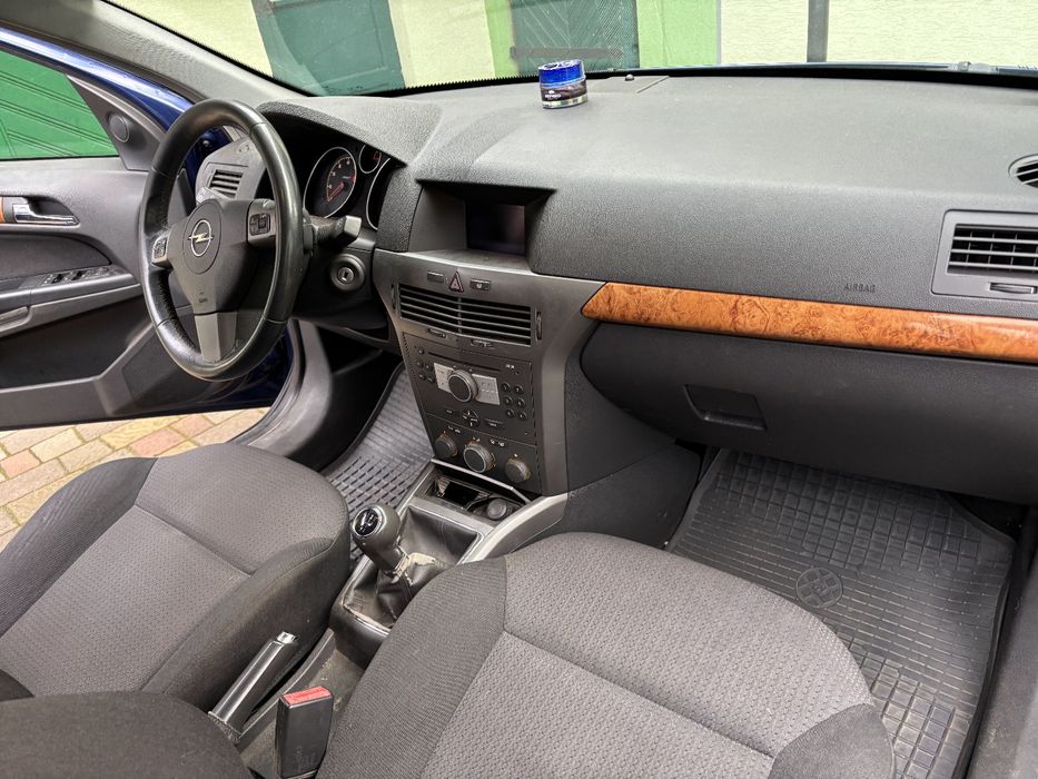 Opel Astra H 1,6 2005