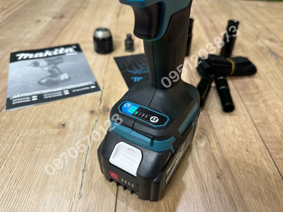 Аккумуляторный Гайковерт Makita DTW800BL (каркас Без аккумулятора)